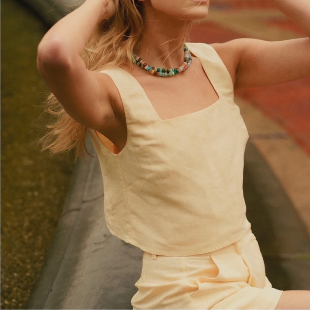 Women's Cream Square-Neck Linen Shorts